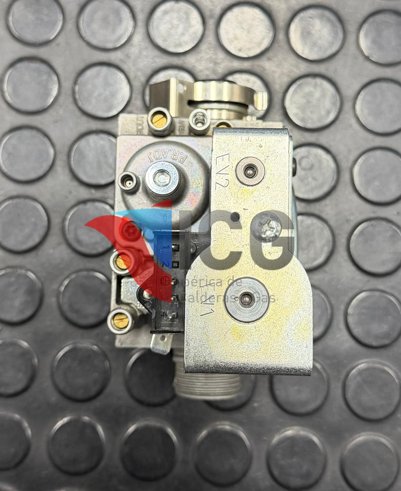 Válvula de gas ARISTON, CHAFFOTEAUX, 65114223, SIGMA 848 - Imagen 2