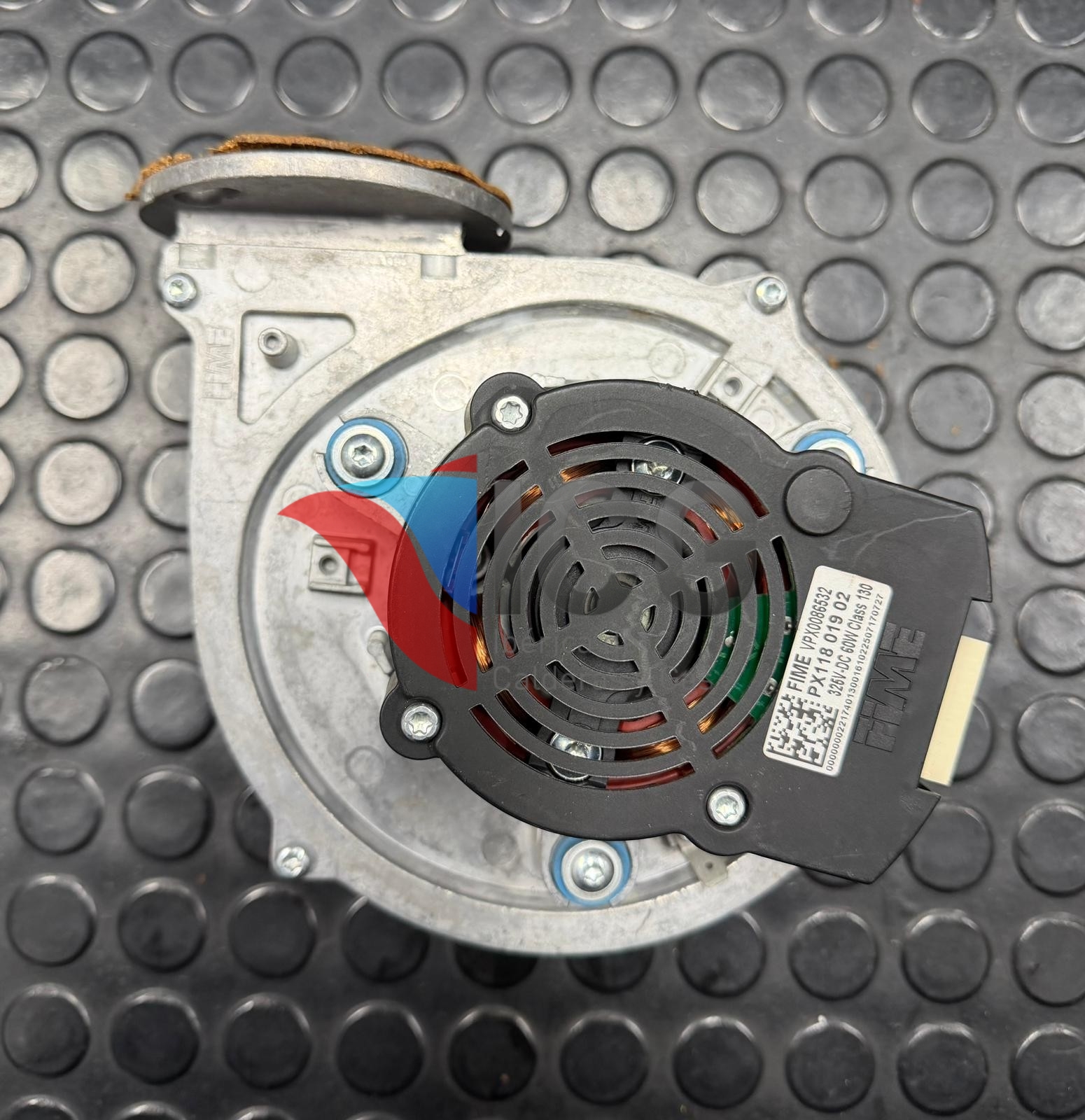 Ventilador / Extractor ARISTON y CHAFFOTEAUX 65114234